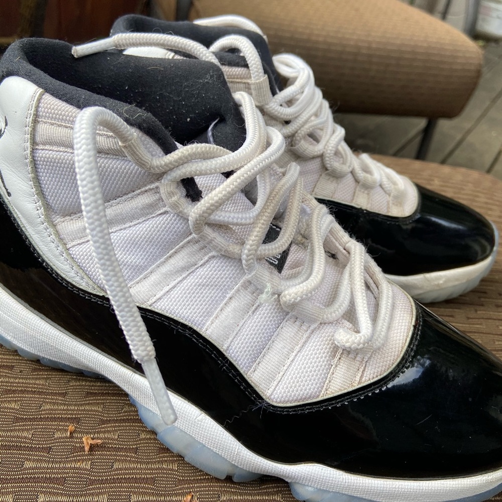Air Jordan 11 Retro Concords